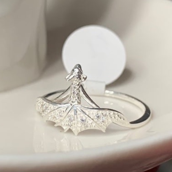 Fragrant Jewels Snow Dragon Satin Ring - Size 10 - Picture 1 of 6